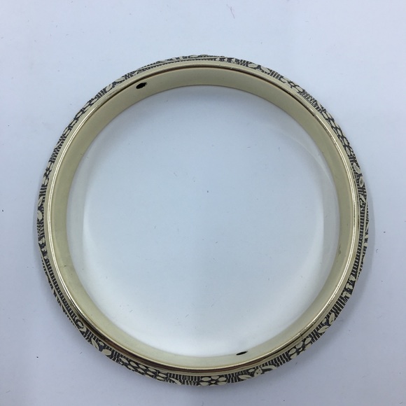 Vintage Brass Bangle - Picture 6 of 8